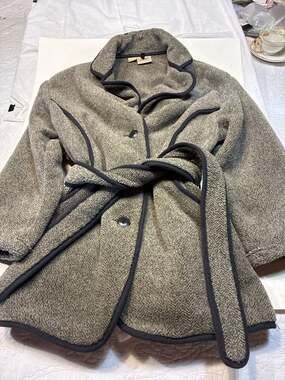 Vintage Woolrich Gray Fleece Belted Wrap Jacket Herringbone Made in USA